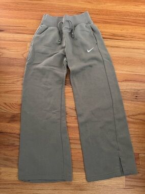 Nike Olive Sweatpants with White Swoosh. Size small. Like new